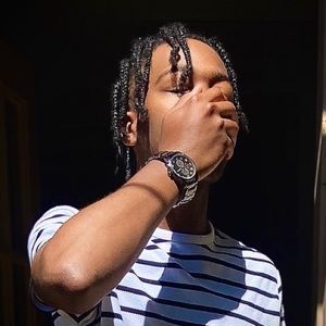 Meet your Posher, Isaiah